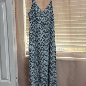 Lulu's Navy and White Floral Maxi Dress